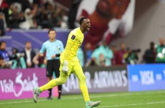 مشعل حارس قطر “السوداني الأصل يشعل السوشال ميديا