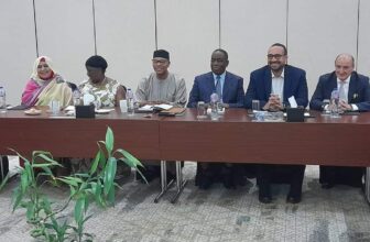  الآلية الأفريقية تبحث مع ممثلين لحزب المؤتمر الوطني سبل وقف الحرب