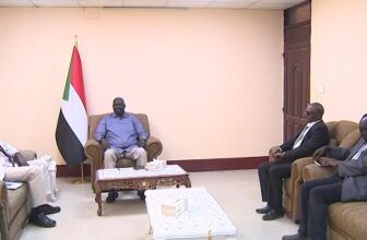 عقار يقف على نتائج  لَجْنَة  حَصَرَ الخسائر بالإذاعة  والتِلِفِزْيون