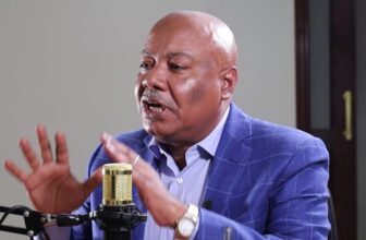 شوقي عبدالعظيم: «  ضٌباط بالجيش فوتو فٌرصة ردع الدعم السريع »   