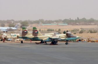 الجيش السوداني يحصل على شحنة ذخائر سوخوي