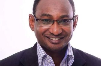 كلف بنك السودان المركزي المصرفي الساري سليمان لإدارة بنك الخليج، عقب إقالة المدير التنفيذي عبد الخالق السماني.