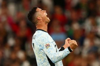 أول لاعب يصل له في التاريخ .. كرستيانو يحطم رقماً قياسياً جديداً