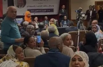سُودانيون يتظاهرون في لندن والشرطة تنقذ الموقف