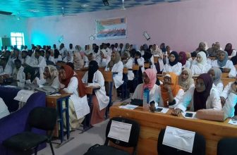 السودان .. 278 طبيباً يؤدون قسم المهنة
