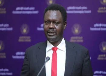 مناوي ساخراً من خطاب حميدتي : ” طول الصيف ينضج الحميض”