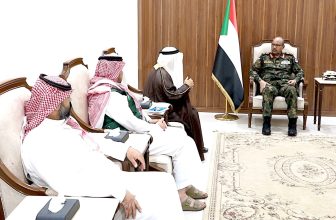 مساعد البرهان يتلقى وفدًا سعوديًا ويجدّد التزام السودان