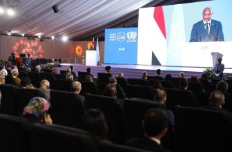 البرهان مخاطبًا المنتدى الحضري العالمي: مرحلة ما بعد الحرب في السودان ستبدأ قريبًا