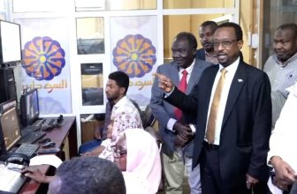 وزير الثقافة والإعلام السوداني يكشف سرًا خطيرًا