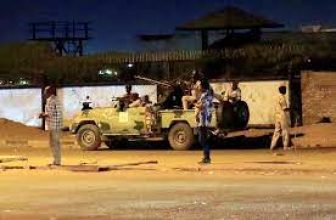 صحفية سودانية في قبضة الاستخبارات العسكرية