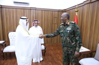 البرهان يتلقى دعوة لزيارة هذه الدولة..