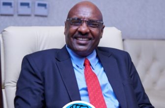 سياسي سوداني يُهاجم مبارك المهدي