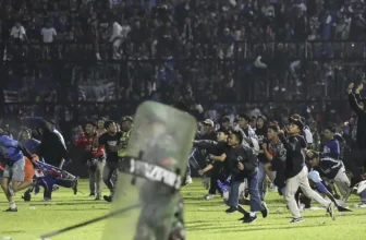 مباراة في كرة قدم تشهد م-ذ-بحة كبرى