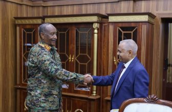 البرهان يتلقى تنويرًا من إشرافية أبيي المشتركة