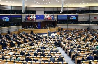 الاتحاد الأوروبي يفرض عقوبات على 4 شخصيات سودانية