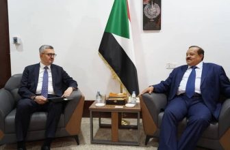 نائب وزير الخارجيه التركي يصل بورتسودان..