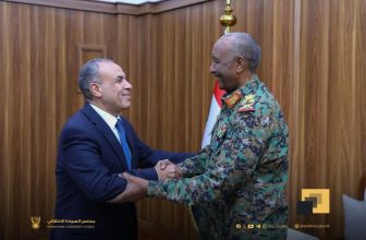 البرهان يتلقى التهنئة من الرئيس المصري بانتصارات الجيش.. ..