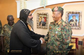 البرهان يشارك في احتفالات الطائفة القبطية بأعياد الميلاد