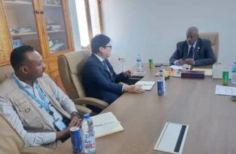 وزير سوداني يبحث مع مسؤول أممي مشاريع “الفاو”..