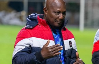 تصريحات مثيرة لكواسي أبياه بشأن معسكر المنتخب في بنغازي..