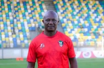 كواسي أبياه يضع طلبا أمام اتحاد الكرة قبل مواجهة السنغال..