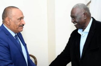 الحكومة تكشف عن اتصالات مع قطر والسعودية لتأهيل النفط والكهرباء