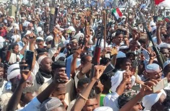 تصريحات مثيرة لقائد عسكري بشأن مستقبل المقاومة الشعبية