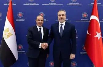 مصر و تركيا تبحثان أزمة السودان..