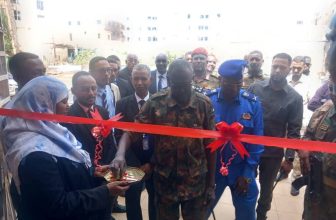 بنك الخرطوم يعود للعمل في فرع الموردة..