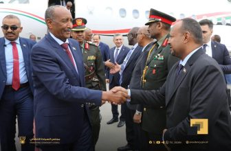 رئيس مجلس السيادة يصل إلى تركيا