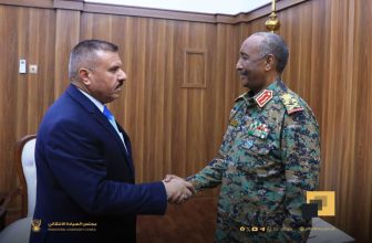 البرهان يتلقى دعوة للمشاركة في القمة العربية بالعراق..