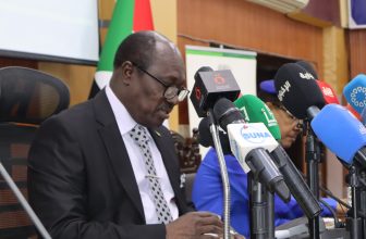 الداخلية تشرع في ترحيل اللاجئين من ولاية الخرطوم..