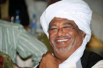 “حاطب ليل” كامل إدريس .. بقلم د. عبداللطيف البوني