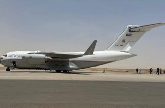 طائرة مساعدات ضخمة تهبط بمطار بورتسودان