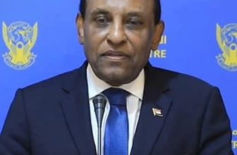 رئيس الوزراء يوجه بتطوير قطاع الاتصالات