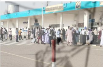 تصعيد جديد.. إيقاف الرحلات الجوية بين السودان والإمارات