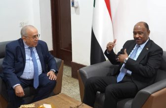 وزير الخارجية يلتقي رمطان لعمامرة..