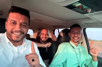 المصباح طلحة يصل السودان..