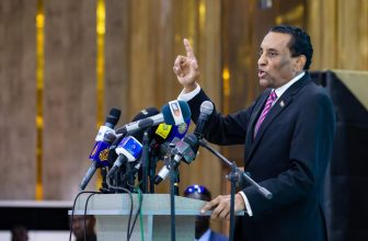 رئيس الوزراء يكشف خطوات فك حصار الفاشر