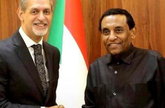 إليكم مادار في لقاء رئيس الوزراء والسفير المصري