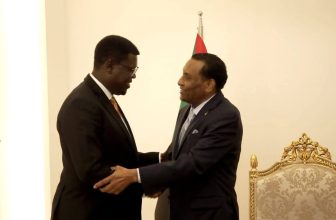 تفاصيل لقاء رئيس الوزراء ووزير خارجية جنوب السودان