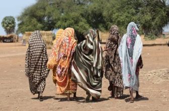 رحلة المخاطر.. وصول طالبات ناجيات من جرائم المليـ شيا الى أم درمان..