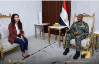 البرهان يلتقي وزيرة الدولة بالخارجية الألمانية..