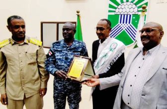 لجنة برئاسة والي الخرطوم تكرّم حاصد جائزة”أورورا”