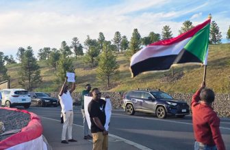 وقفة سلمية للجالية السودانية باستراليا لإدانة دعم أبو ظبي للملي0شيا