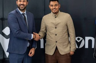 ماكرون الإيطالية تحتكر المعدات الرياضية لنادي الهلال..