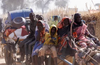 مفوضية العون الإنساني تطلق تحذيرًا بشأن النازحين