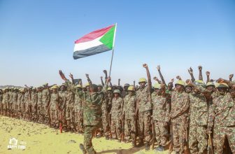 الجيش في السودان يبدأ هيكلة القوات المساندة