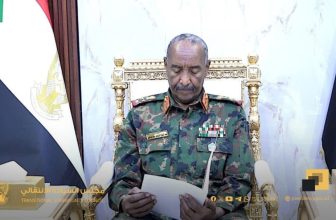 رئيس مجلس السيادة يتسلّم رسالة خطية من سلفاكير