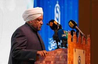 عصام البشير يحذّر من مخططات خطيرة